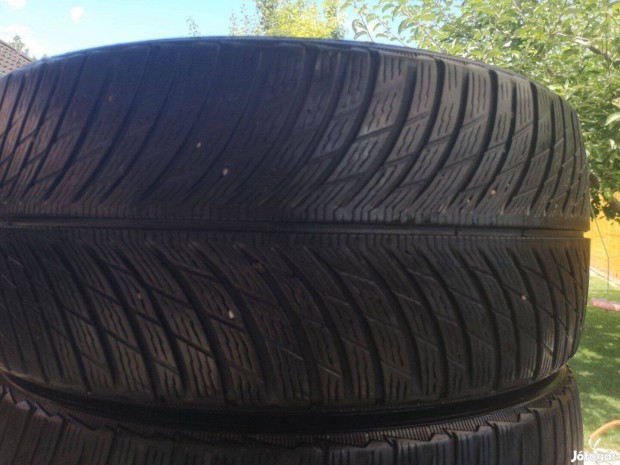 245/40R19 Michelin tligumik