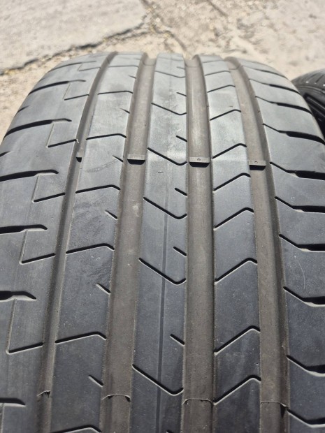 245/40R19 Pirelli P Zero