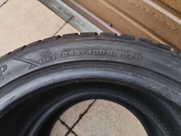 245 40 18 gumi garnitura goodyear