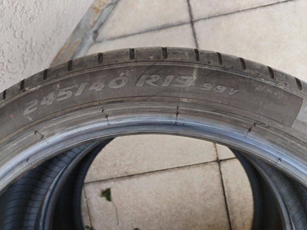 245 40 19 pirelli 245/40 R 19 nyári gumi 2 db