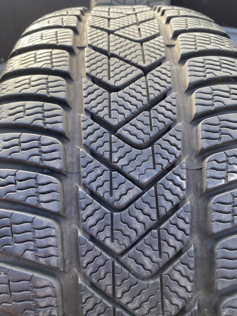 245/40/19 pirelli téli