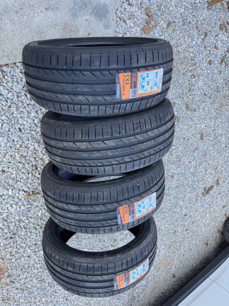 245 40 19 j nyri gumi 