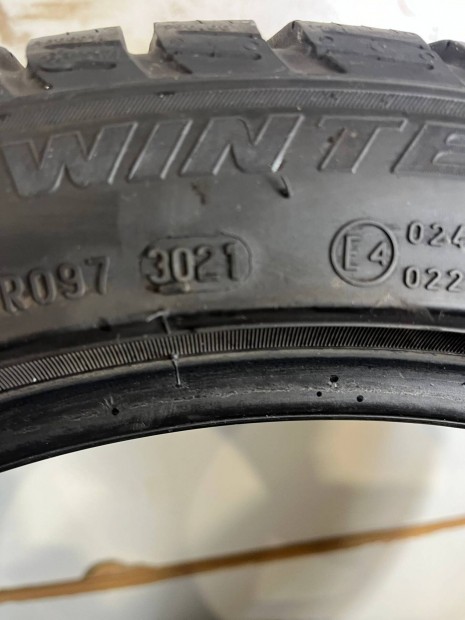 245/40 R18 97V XL AO, 8mm, 2021: Pirelli Sottozero 3