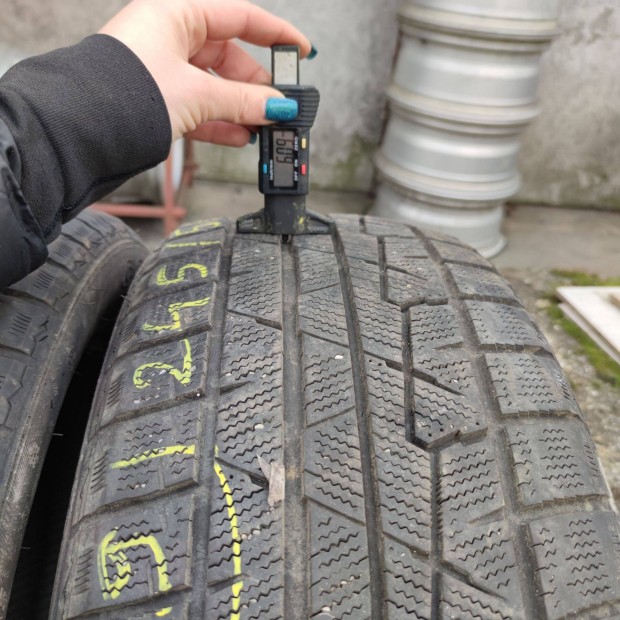 245/40 R18 Comforser téli gumi 10000ft a 2db /69/