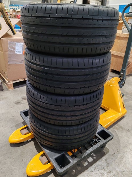 245/40 R18 Tomket Sport 3 nyri gumiabroncs