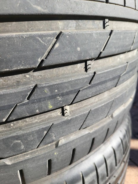 245/40 R19 Hankook nyri gumi