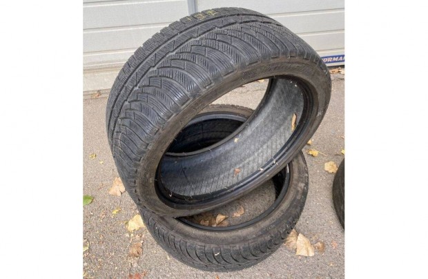 245/40 R19 Michelin tligumi pr