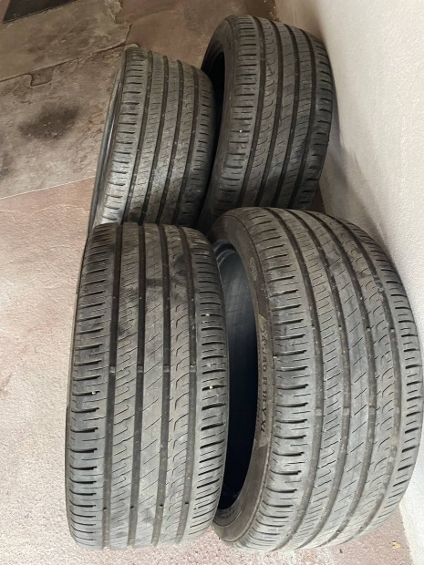 245/40 r18 Barum Nyri gumi