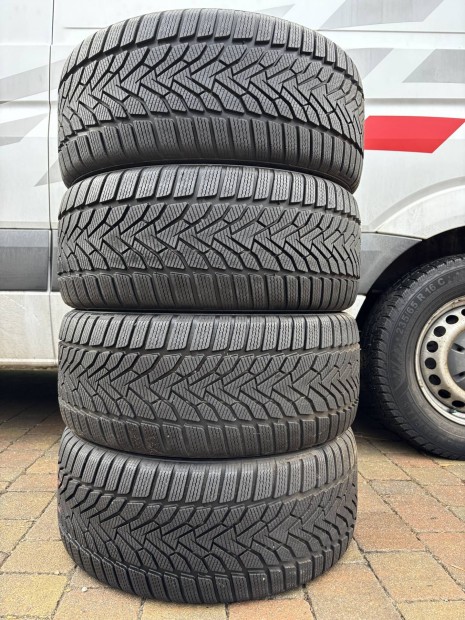 245/40 r18  245/40r18  Uniroyal tli gumi 