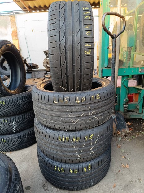 245/40r18 Bridgestone nyri gumi garnitra 