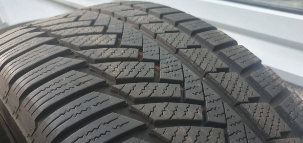 245/45R18 Continental tli gumi