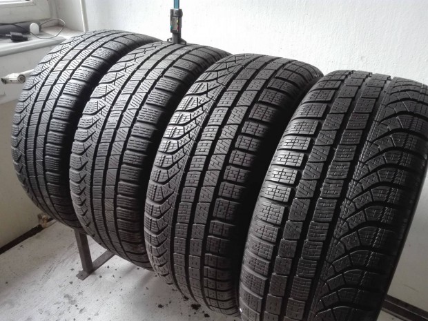 245/45R18 Pirelli téli gumi garnitúra 245/45 r18