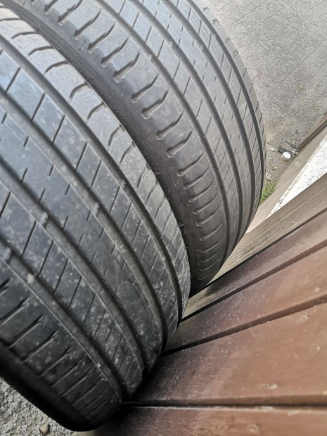 245/45R20 2db Michelin nyrigumi