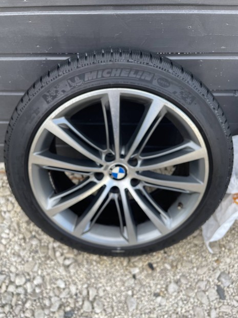 245 45 19 275 40 19 Michelin téli Bmw F01