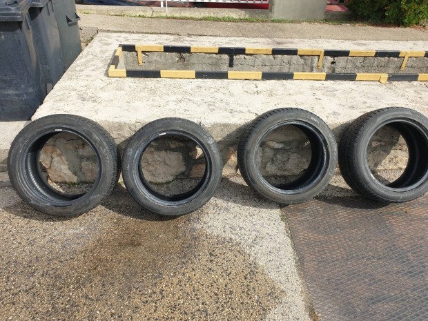 245/45 R17 pirelli téli gumi garnitúra