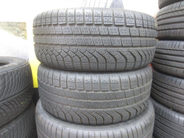 245/45 R18 Pirelli Pzero Winter 100V