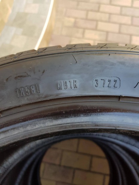 245/45 R18 Sava