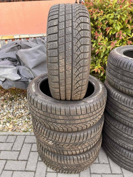 245/45 R18 és 275/40 R18 kétszéles téligumi szett Mercedesről