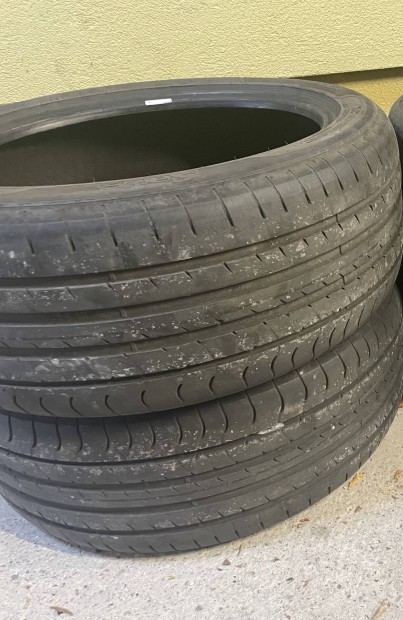 245/45 r18 nyari gumi sava