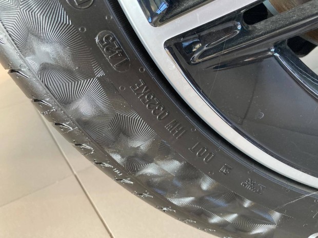 245/45 r19 continental premiumcontact 6 (j!)