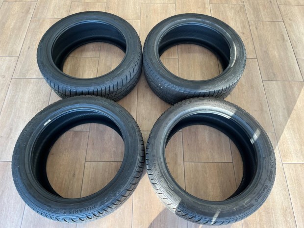 245/45 r19 téli gumi garnitúra