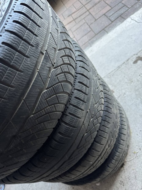 245/45r18 Michelin Alpin tligumi