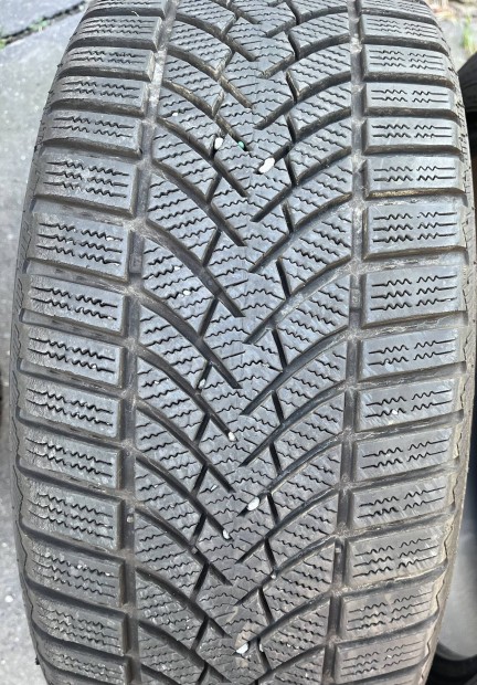 245/45r19 Semperit 2db tligumi