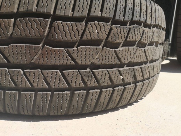 245/50R18 2db Continental tli