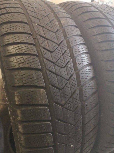 245/50R19 2db Pirelli tligumi