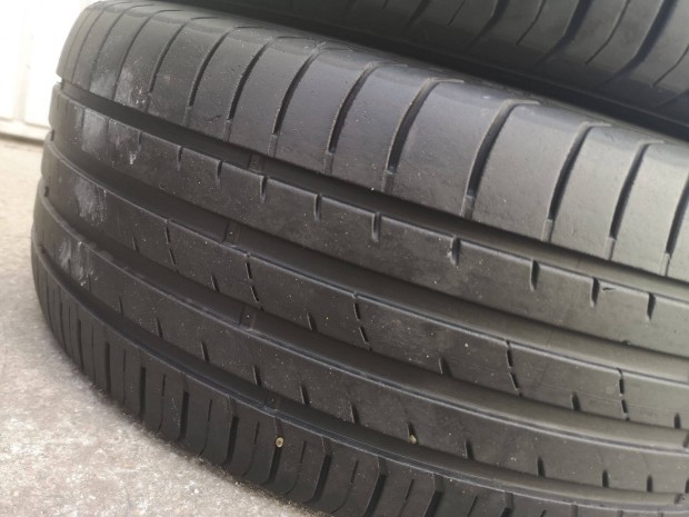 245/50R19 Kumho nyrigumik eladk