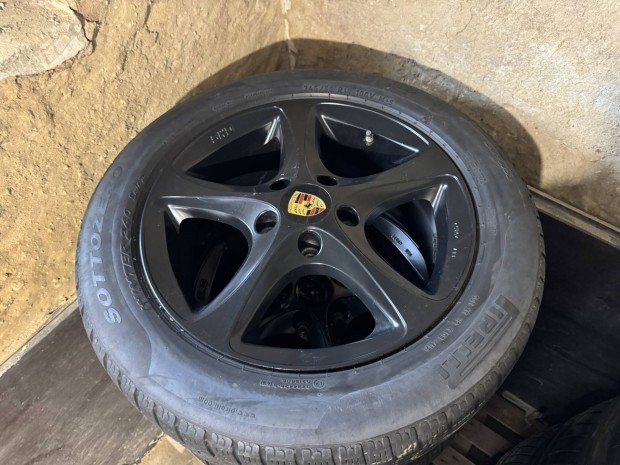 245/50 R 18 Porsche