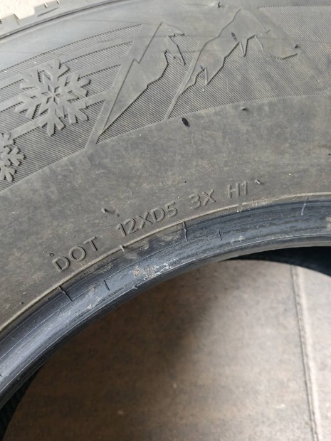 245/65 r17 Hankook tli gumi