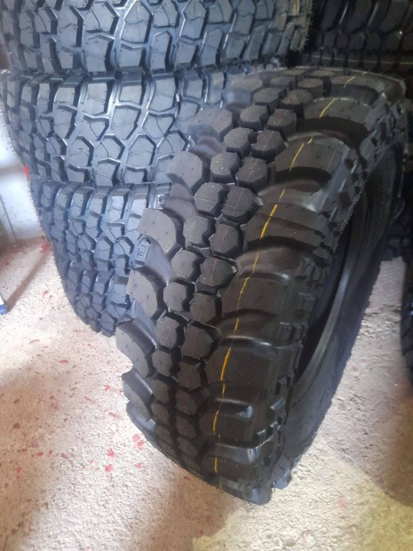 245/70R16 Simex mintás terepgumi