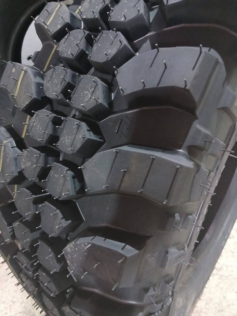 245/70R16 T3 Extreme mints terepgumi