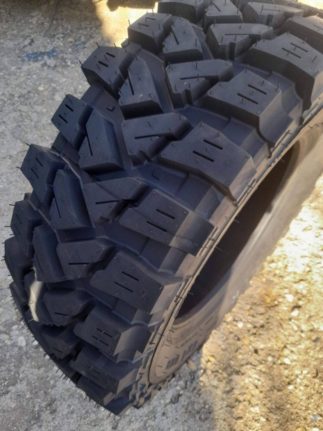 245/70R16 Trepator mints terepgumi