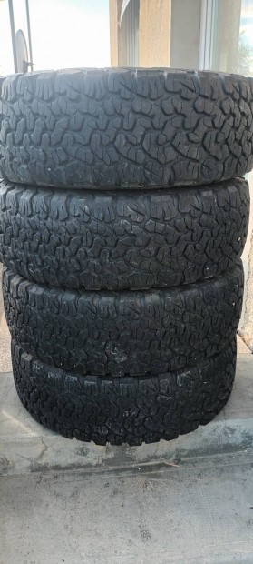 245 70 R 16 BF Goodrich All Terrain gumi 4db
