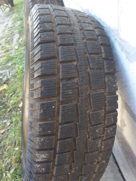 245/75R16 245/75r16 245/75 R16 r16 téli gumi téligumi ranger hilux