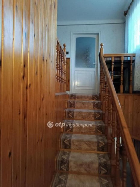 248 nm-es h�z elad� Debrecen