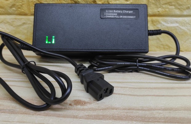 24V-29.4V 3A 7S lítium akkutöltő A-B-C-D-E csatlakozós kerékpár moped