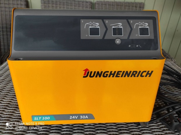 24V 30A Jungheinrich akkumulátortőltő, akkumulátor töltő