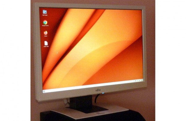 24" Fujitsu monitor 1 év garanciával