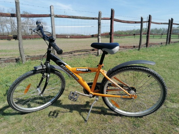 24"-os gyermek kerékpár 