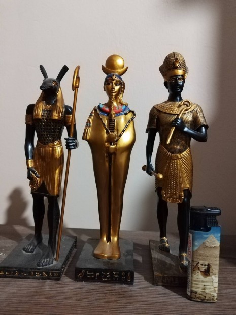 24 db-os Egyiptomi szobor gyjtemny