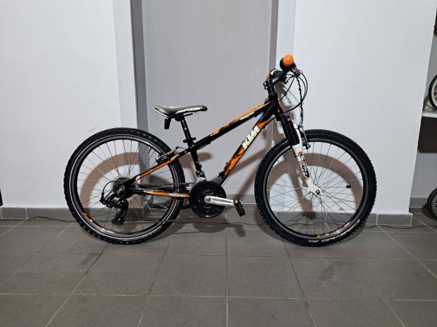 24-es KTM gyerek kerkpr 24" gyermek bicikli 1