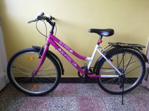 24-es, alig használt, lányos bicikli, kerékpár eladó