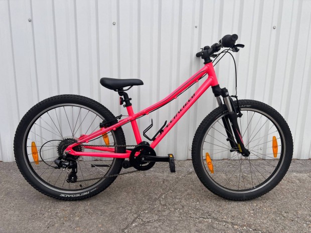 24-es pink Specialized gyerek kerékpár bicikli