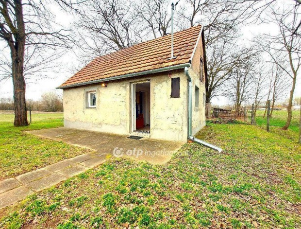 24 nm-es ház eladó Kecskemét #4837442