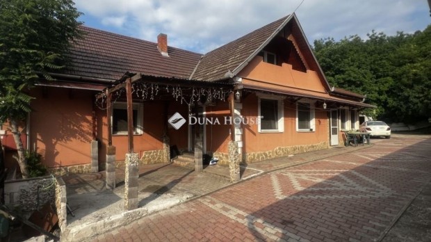 250 nm-es h�z elad� Duna�jv�ros