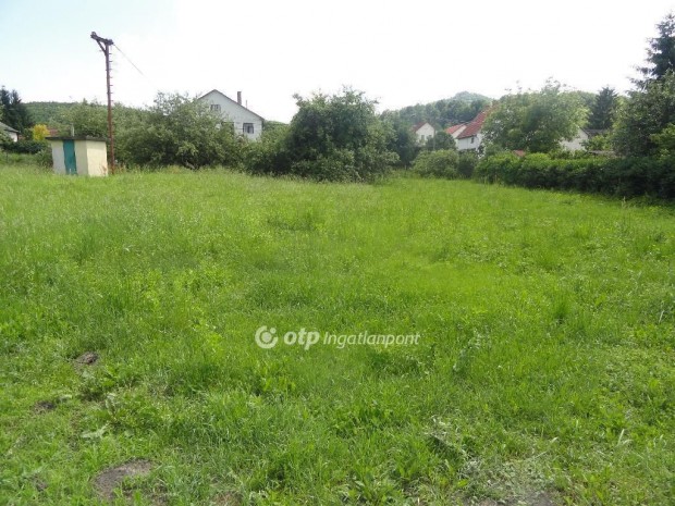 2530 nm-es telek elad� Salg�tarj�n