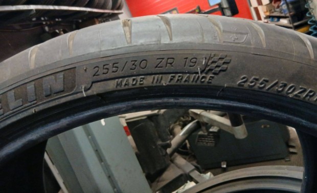 255/30R19 Michelin 2018 nyri 1DB!!!!